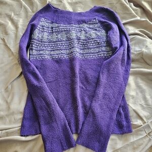 Womens purple sweater, used-great condition